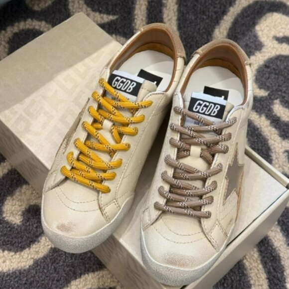 Authentic Golden Goose Super Star Sneakers - Picture 1 of 4